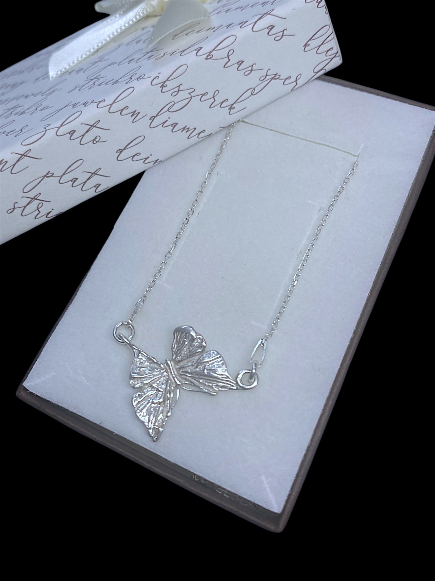 Motylkowy Łańcuszek