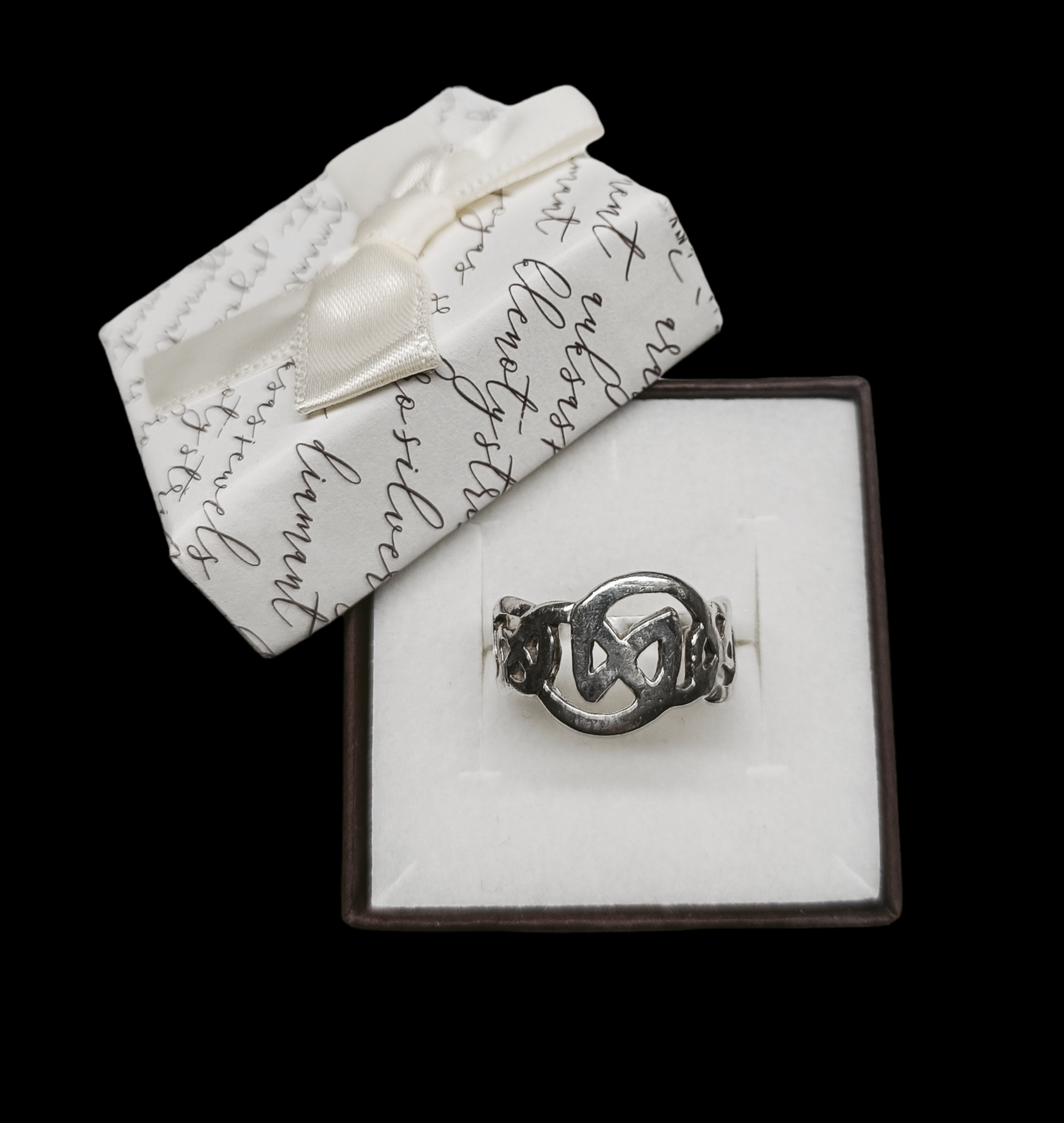 Srebrny pierścionek