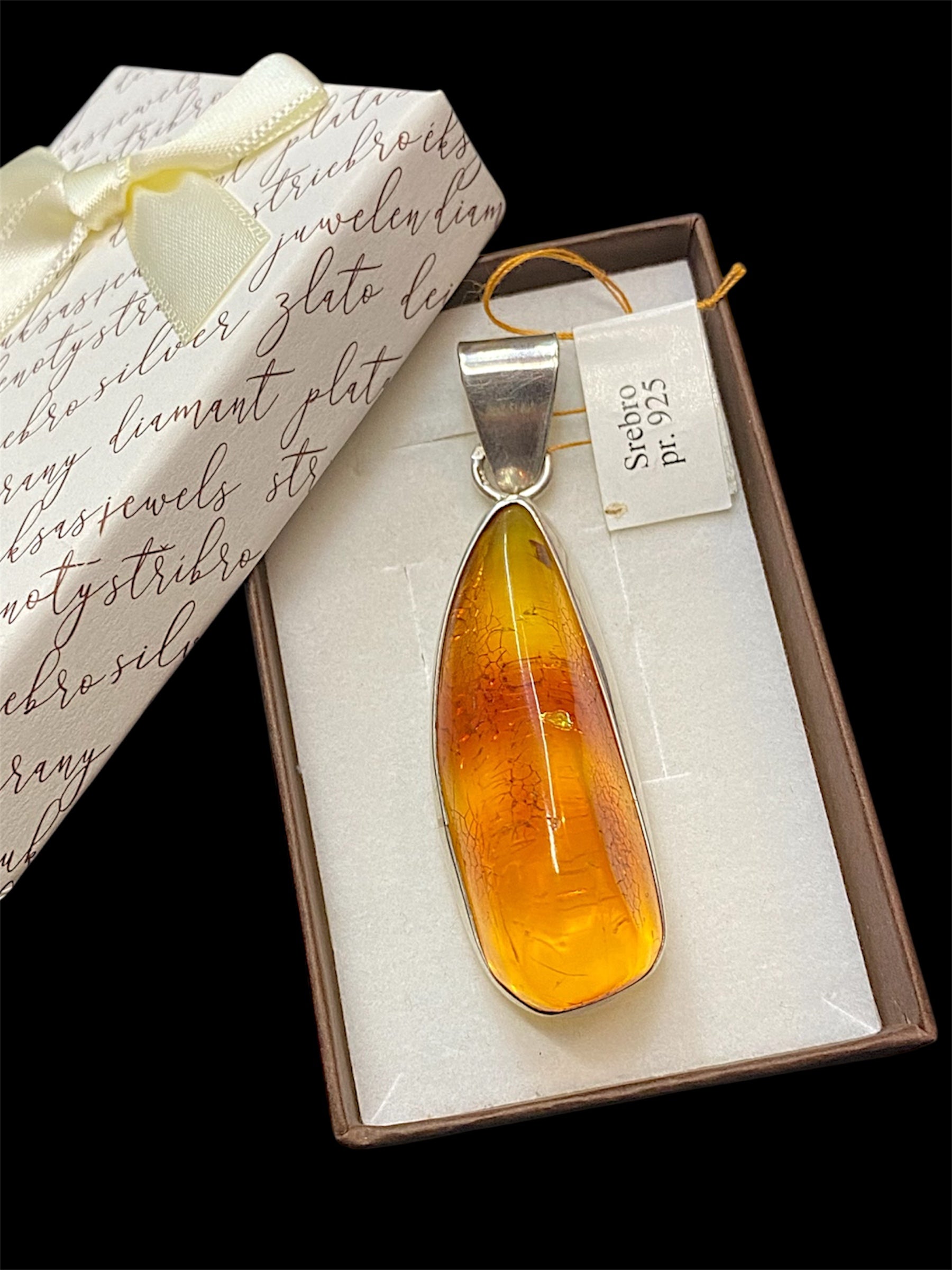 Wisior z Bałtyckim Bursztynem