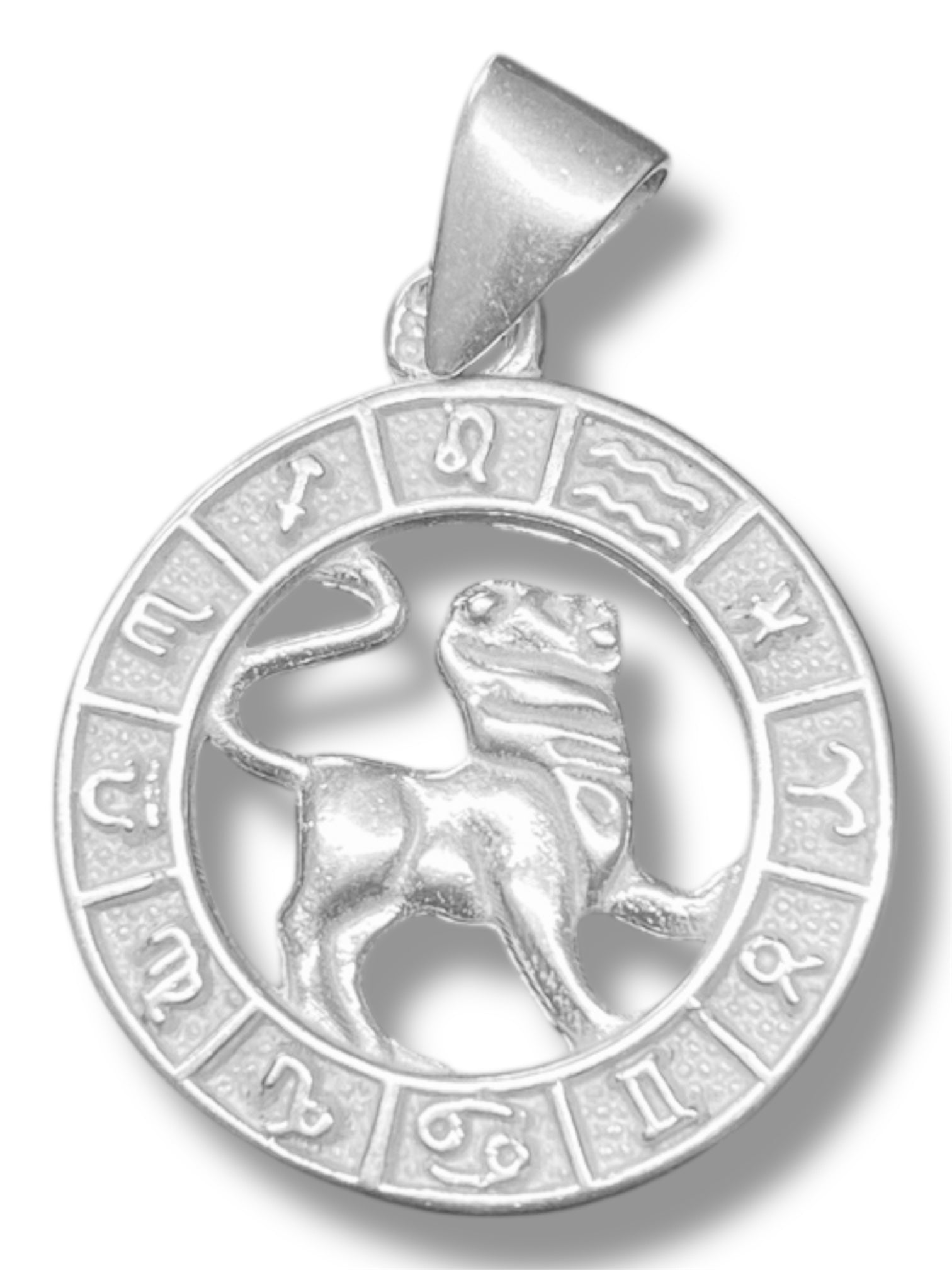 Lew - Srebrna zawieszka